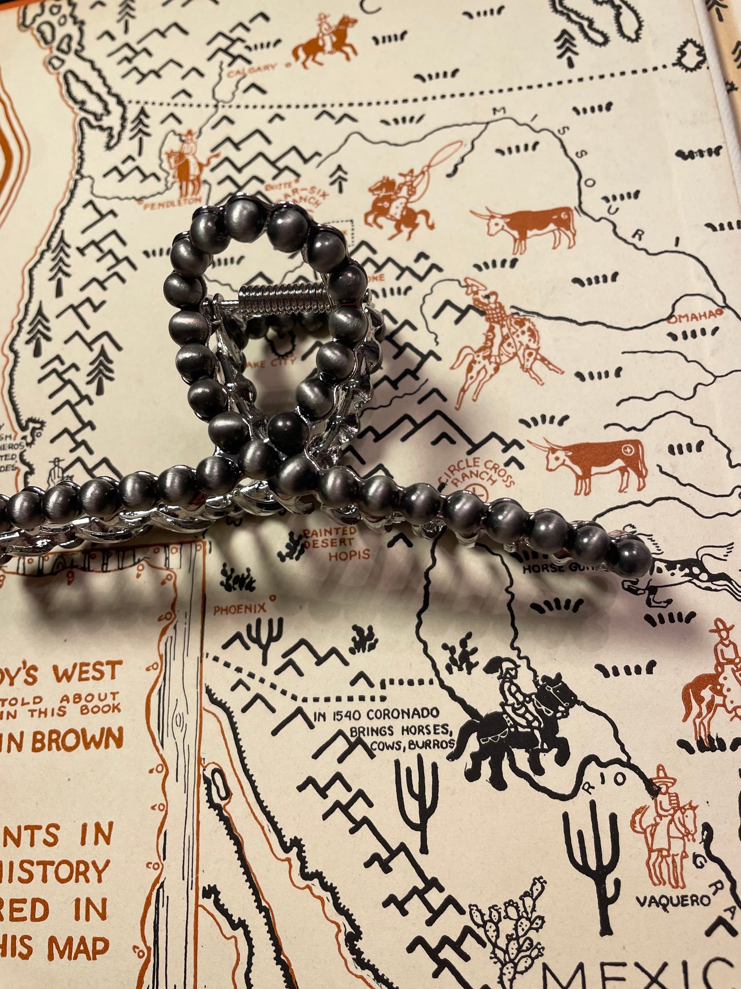 Faux Pearls Silver Claw Clip